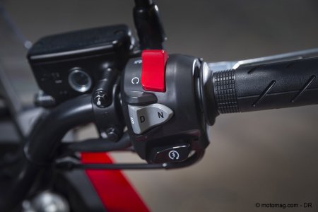Honda NC 750 X : commodo touffu