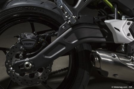 Kawasaki Z650 : bras oscillant caissonné