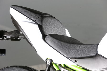 Kawasaki Z650 : selle confortable