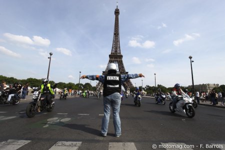 La FFMC PPC reprend Paris et sa Tour Eiffel