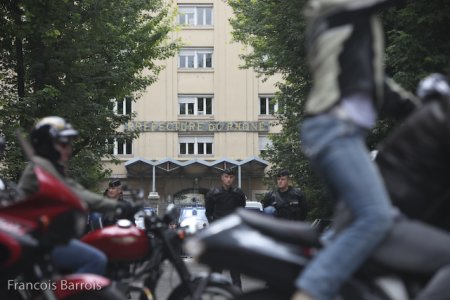 Manif FFMC 69 : Passage obligé devant la préfecture