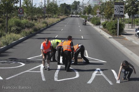 Manif FFMC 69 : de la peinture blanche pour signaler les radars