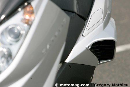 Peugeot 125 Satelis K15 : écopes sensibles