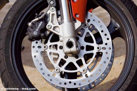 Ducati 620 Multistrada : origine sport