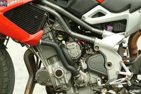 Essai Benelli 1130 TNT : moteur
