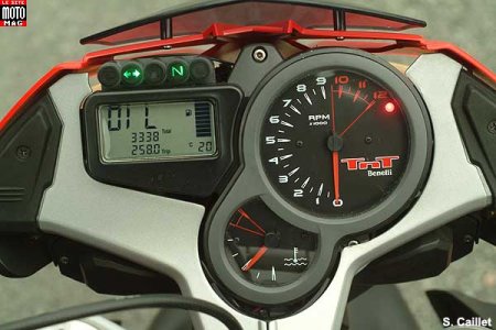 Benelli 1130 TNT : à bord