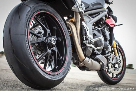 Triumph Speed Triple 1050 R : jolie jante alu