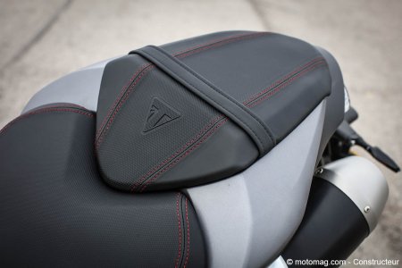 Triumph Speed Triple 1050 R : plaisirs égoïstes…