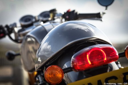 Triumph Thruxton R : feu arrière