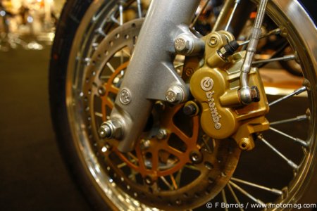 Enfield 2013 Continental GT : petite faute
