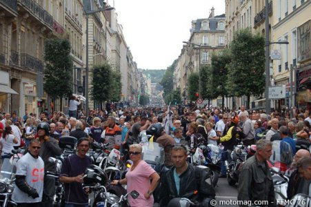 Manif 10 septembre Rouen : au milieu des passants
