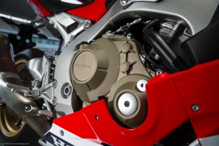 Honda CBR 1000 RR et CBR 1000 RR SP : 192 chevaux !