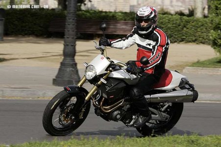 Derbi 659 Mulhacén : fourche