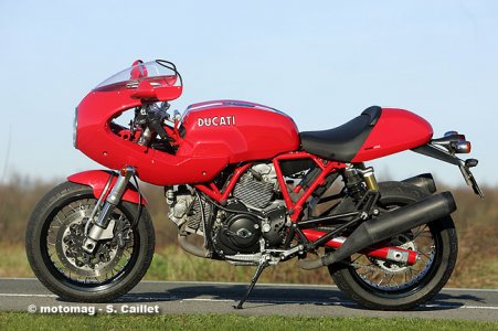 Ducati Sport 1000 S : pots