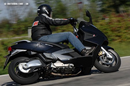 Gilera GP 800 : Poids