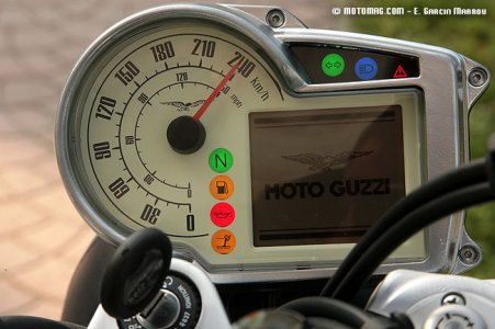 Essai Moto Guzzi 940 Bellagio : à bord