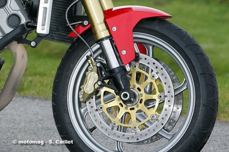 Morini 1200 Corsaro : freins