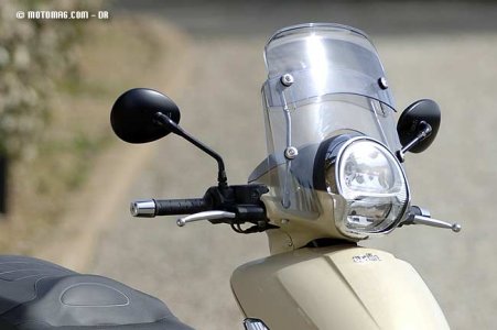 Aprilia 500 Scarabeo : bulle réglable