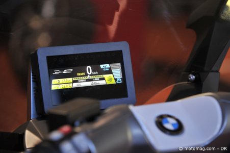Essai BMW Concept C Evo. : instruments de bord