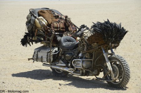 Mad Max Fury Road : Honda Goldwing diligence