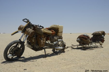 Mad Max Fury Road : moto à traîneau
