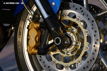 Triumph 1050 Tiger : freinage