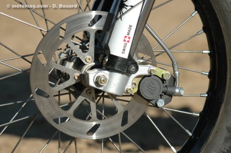 Quantya FMX électrique : frein AV
