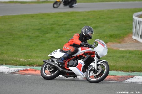 Journées de la moto classique : jeune pilote