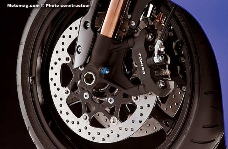 Suzuki GSX-R 2006 : freins av