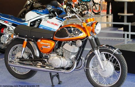 Salon Moto Légende 2015 : Suzuki T 500 II Cobra 1968