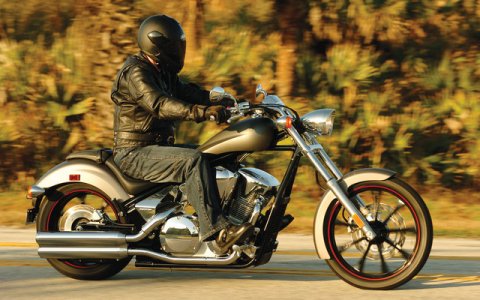 Mal de dos : custom ou chopper en porte à faux