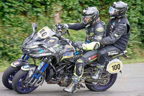Julien Toniutti et François Speck en rallye routier {JPEG}