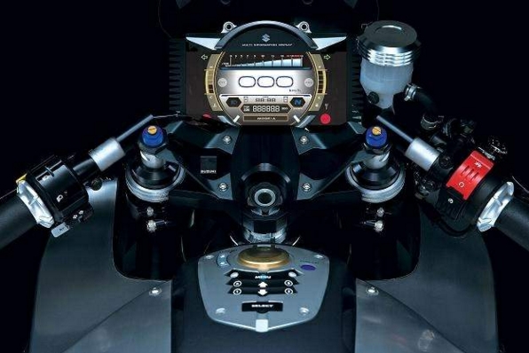 Suzuki Stratosphere 6 cylindres Katana Concept guidon {JPEG}
