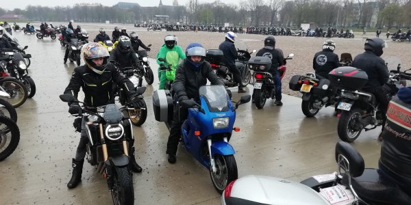 Manif FFMC contre le contrôle technique dans le Nord