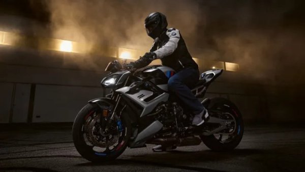 BMW S 1000 R 2025 {JPEG}