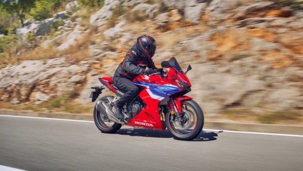 Honda CBR500R 2024 {JPEG}