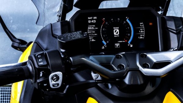 Yamaha Tmax 2022 {JPEG}