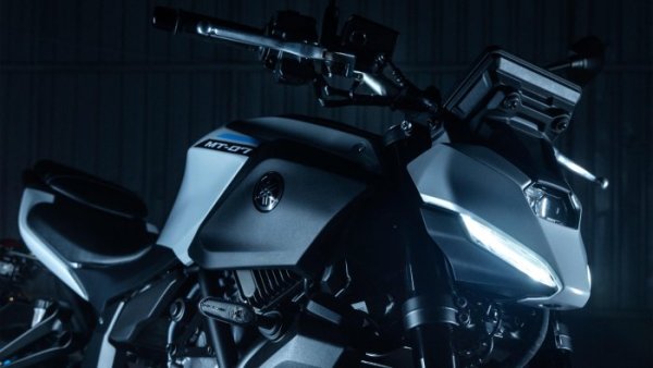 Yamaha MT-07 2025 {JPEG}