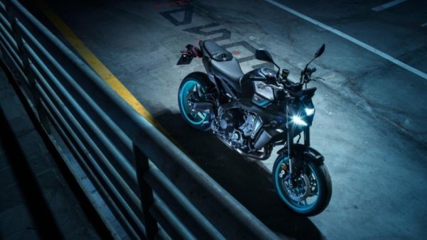 Yamaha MT-09 2024 {JPEG}