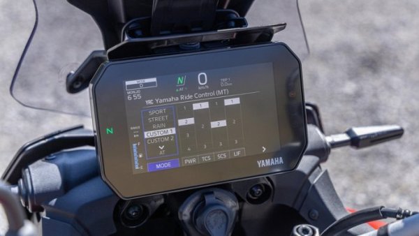 Yamaha Tracer 9, 9 GT et 9 GT+ 2025 {JPEG}