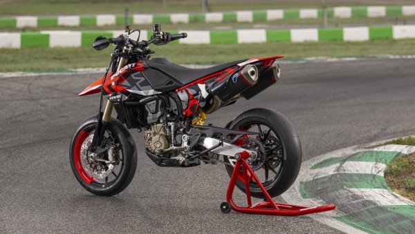 Ducati Hypermotard 698