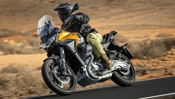 Moto Guzzi Stelvio 2024 {JPEG}