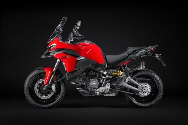 Ducati Multistrada V2 2025 {JPEG}