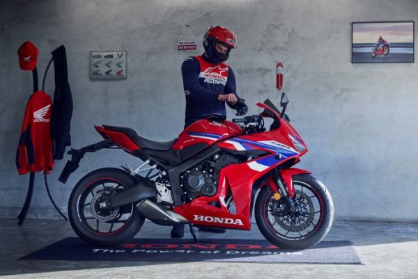 Honda CBR650R 2024 {JPEG}