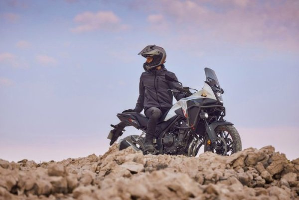 Honda NX500 2024 {JPEG}
