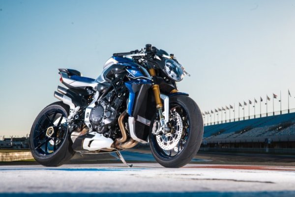MV Agusta Brutale 1000 RR Assen {JPEG}
