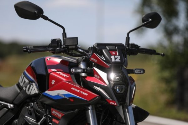 Suzuki GSX-8S SERT 2023 {JPEG}