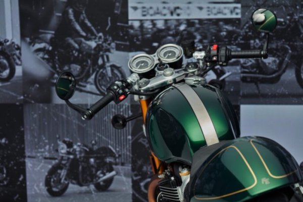 Triumph 2024 Thruxton Final Edition {JPEG}