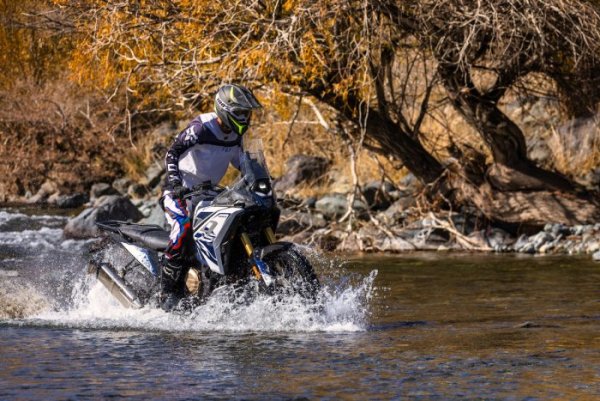 Voge DS800X Rally {JPEG}