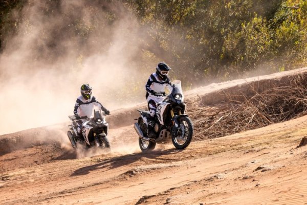 Voge DS800X Rally {JPEG}